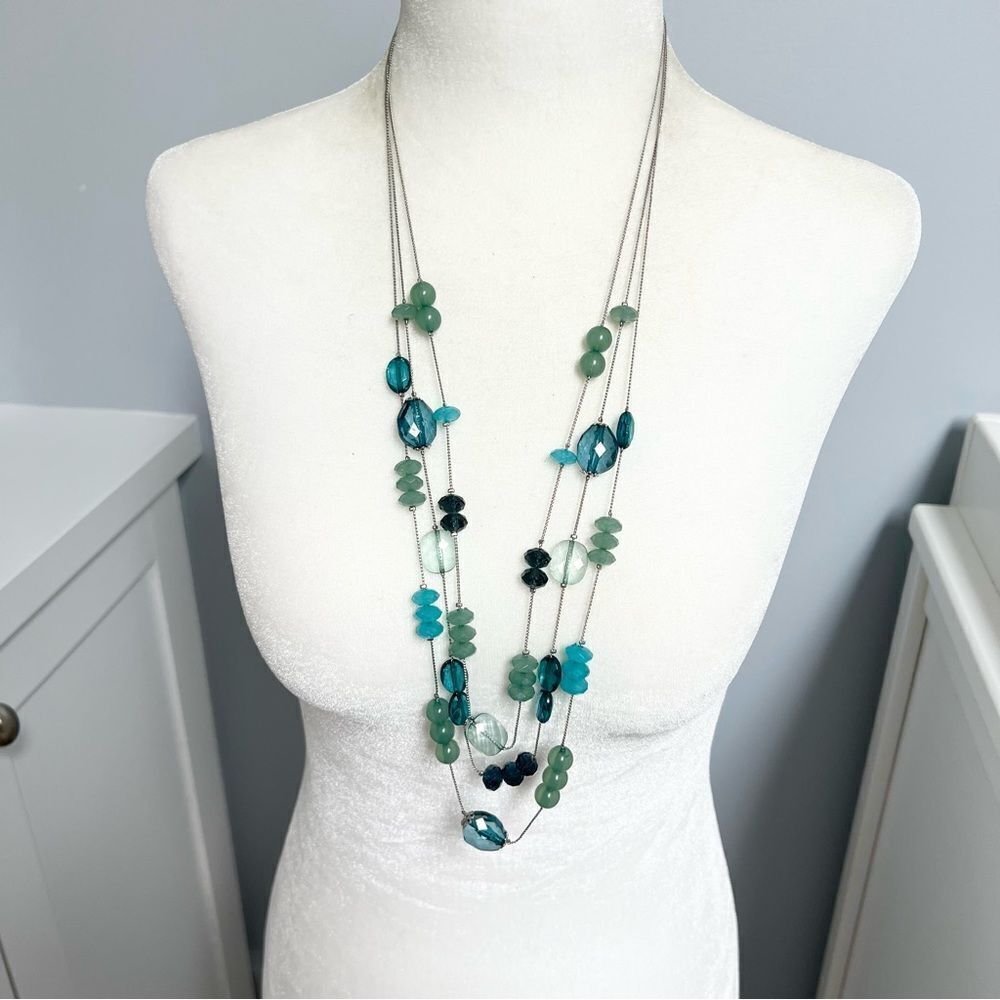 Multicolor multistrand beaded station necklace
